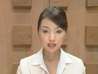 日本AV綜藝女主持在做節目時強迫顏射
